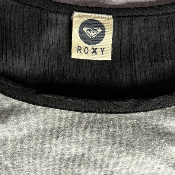 Roxy Heathered grey and black sheer mixed materials short sleeve blouse. - Picture 7 of 7